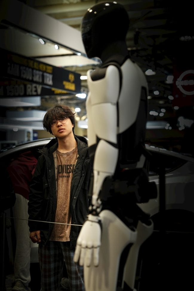 Humanoid Robot Arrest