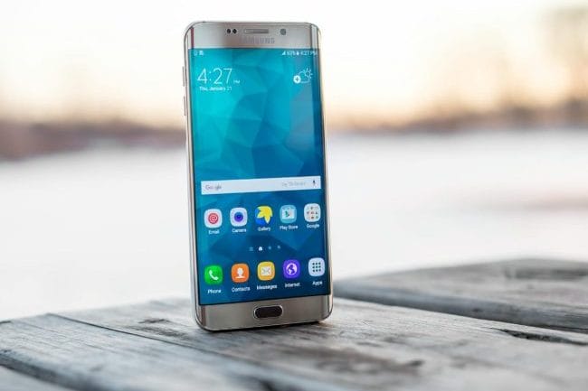 Smartphone Safety: Hidden iOS and Android Settings That Keep Stalkers ...
